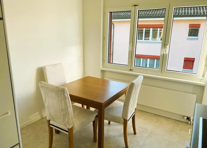Large City Center Apartments With Balcony Alt - Self Checkin